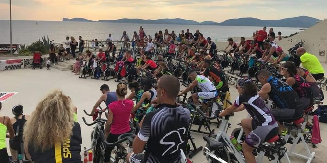 Alguer ride spinning <i>for</i> Centro di ascolto