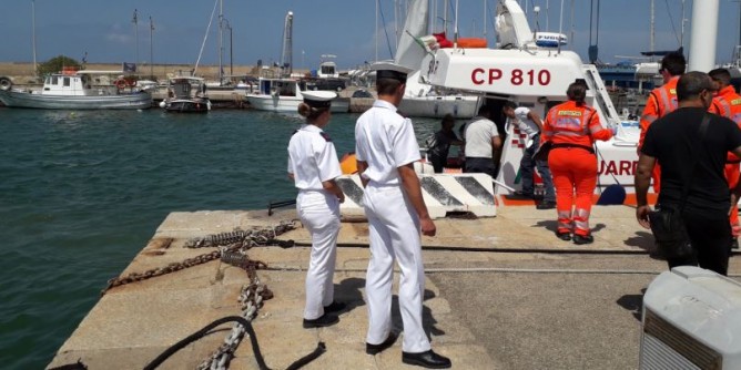 Soccorso all´Asinara: 17enne punta da insetto