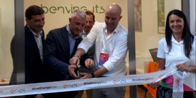 Alghero: apre il nuovo <i>Punto</i> Enel