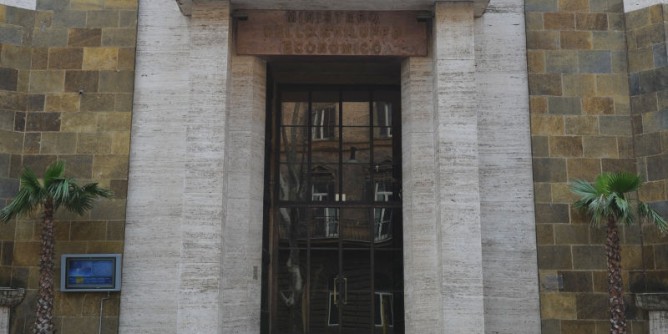 Laboratorio di <i>decarbonizzazione</i> per la Sardegna
