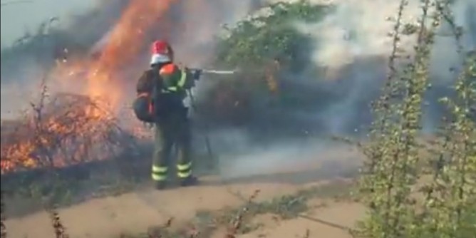 Ancora fiamme in Sardegna