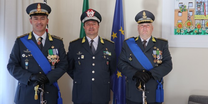 Cambio della guardia nel Reparto aeronavale
