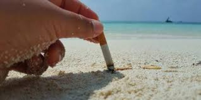 Divieto di fumo: 100 cartelli in spiaggia ad Alghero