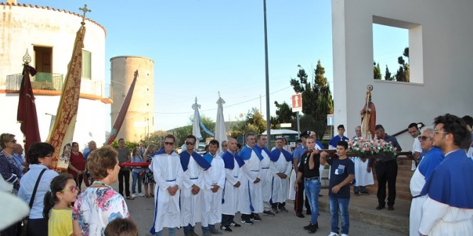 Pozzo San Nicola in festa per il patrono