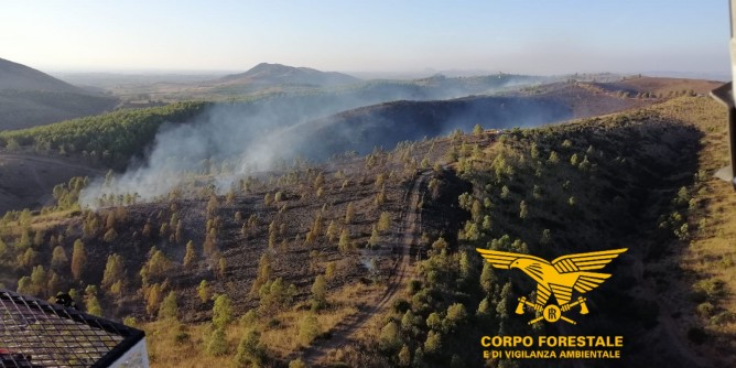 Fiamme a Norbello e Monastir