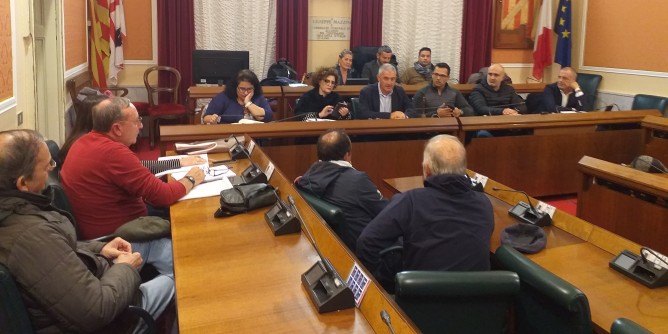 Giunta sull´<i>attenti</i> alla Pivarada
