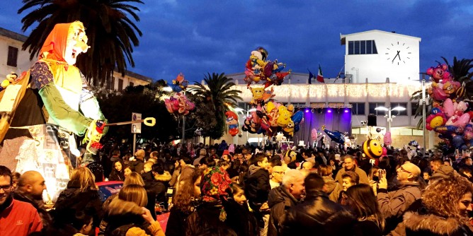 Eventi natalizi, Porto Torres delibera