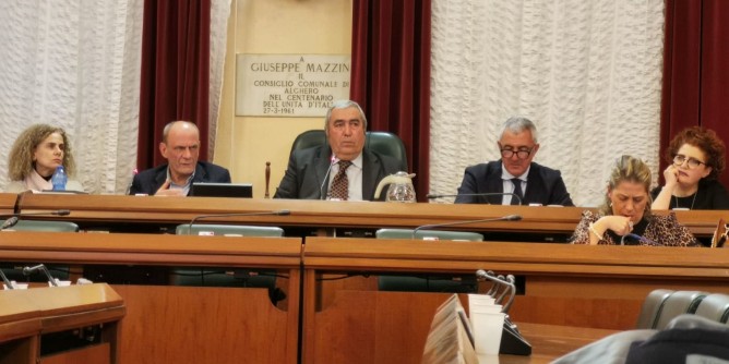 Per il Consiglio la <i>sanità</i> non è priorità