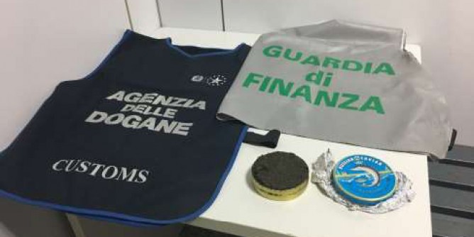 Alghero: sequestro caviale in aeroporto