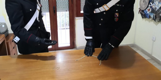 Furti in casa: due arresti a Santa Maria Navarrese