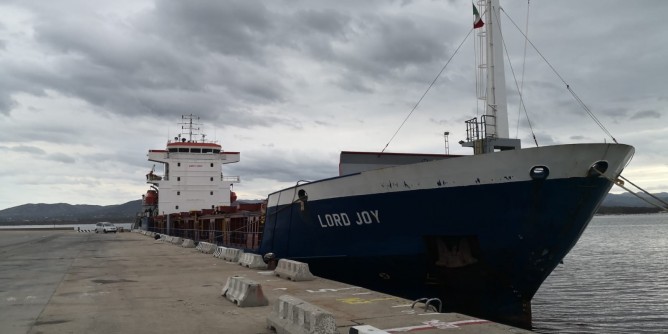 Pericolo a bordo: nave bloccata ad Olbia