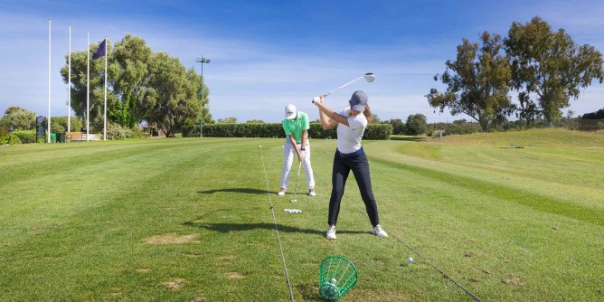 Festa della donna al Golf Is Molas