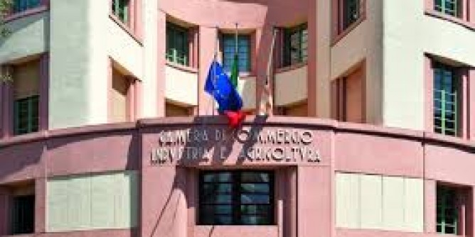 Nuoro: accessi limitati ai servizi camerali