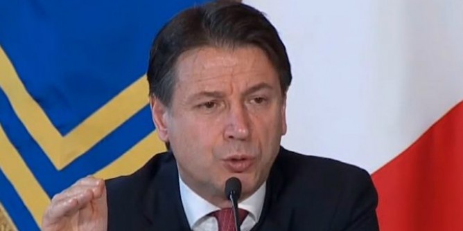 Chiusi bar, negozi e ristoranti: l'elenco delle attività aperte