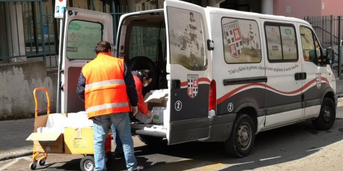 Torres: 300kg di disinfettante e gel antivirale al 118