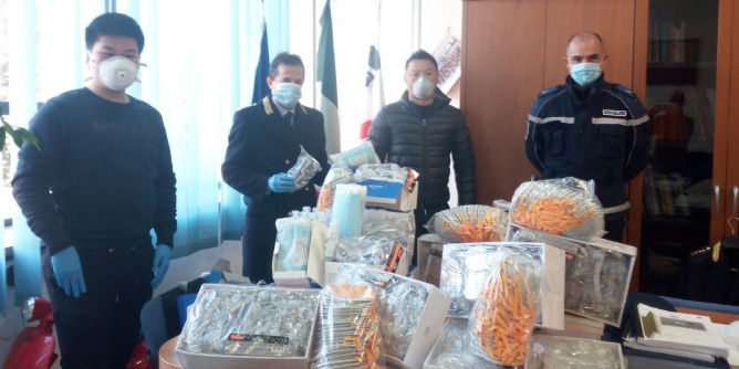 Dpi dalla comunità cinese a Sassari