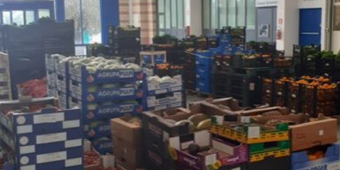 Mercato Sestu: alla Caritas quintali di frutta e verdura