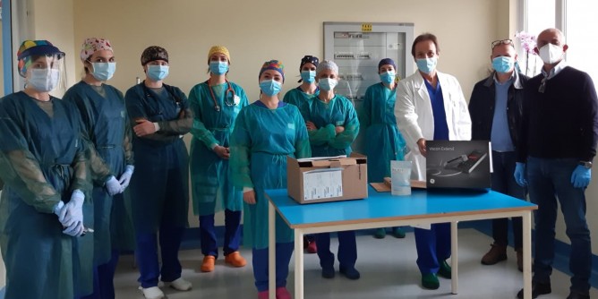 Ecografo e <i>kit</i> tamponi alla Medicina d´Urgenza