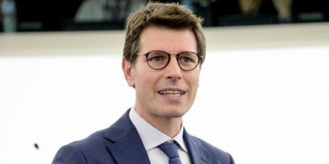 «Mare inquinato, istituzioni responsabili»