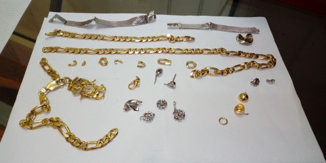 Furto e riciclaggio: arresti e denunce a Sassari