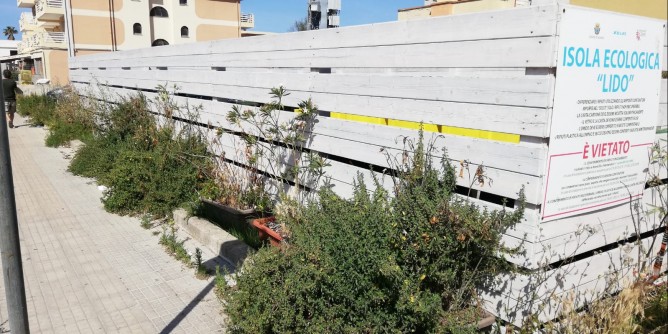 Lido, l´<i>ecoisola</i> sotto attacco