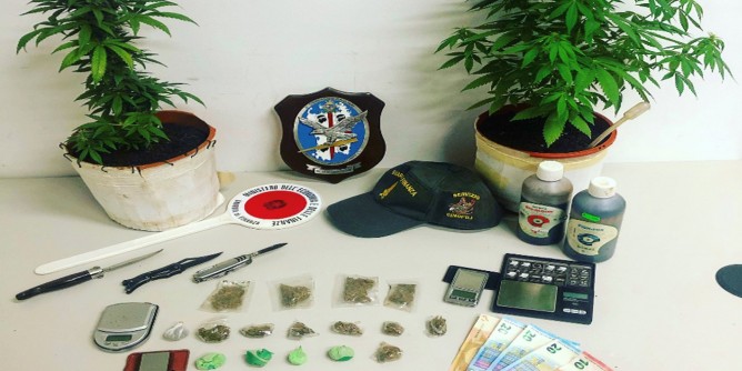 Cagliari: arrestato spacciatore in Via del Fangario