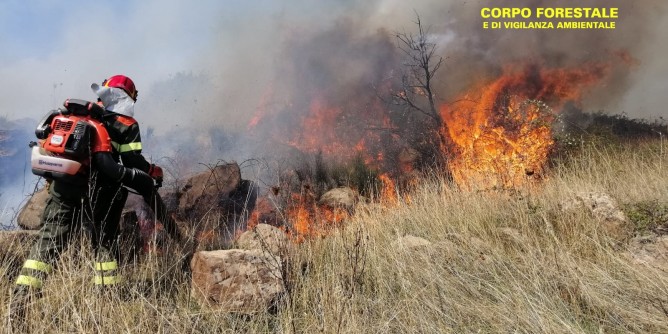 Fiamme a Segariu e Sindia