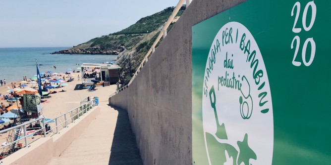 A Castelsardo spiagge a misura di bimbi
