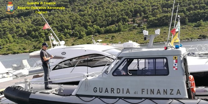 Alghero: Yacht di lusso da 3<i>mln</i> “nascosti” al fisco