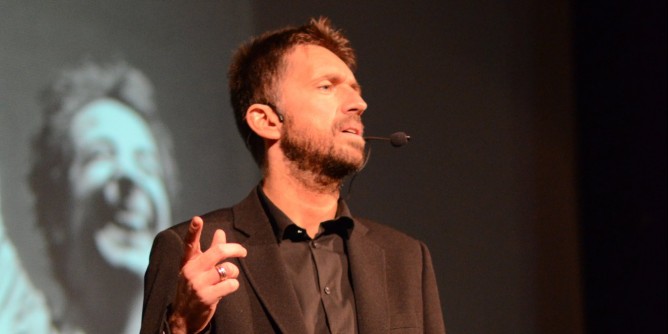 Teatro: Andrea Scanzi ad Alghero