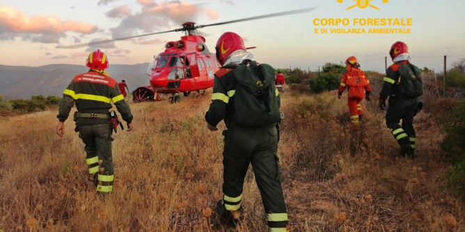 Il fuoco non si ferma nell´Isola