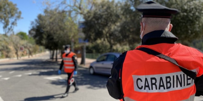 51enne, mandato di cattura internazionale