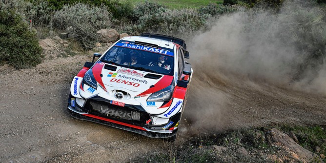 Rally Italia Sardegna: parte bene Ogier