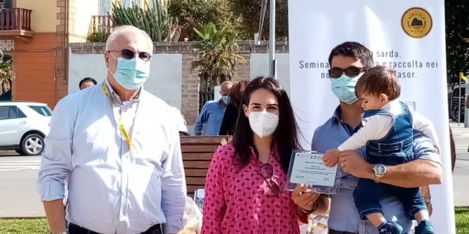 Frutti esotici a Laconi, premio dal <i>Banco</i>