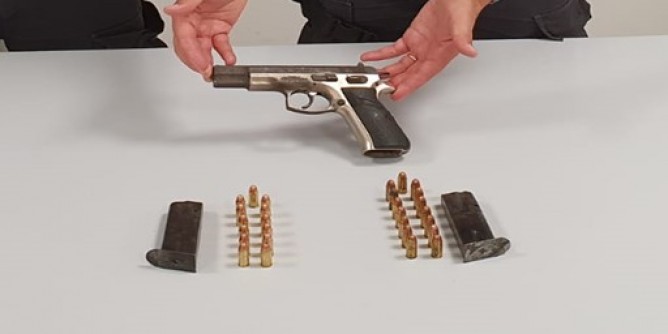 Pistola <i>illegale</i>: albanese in manette