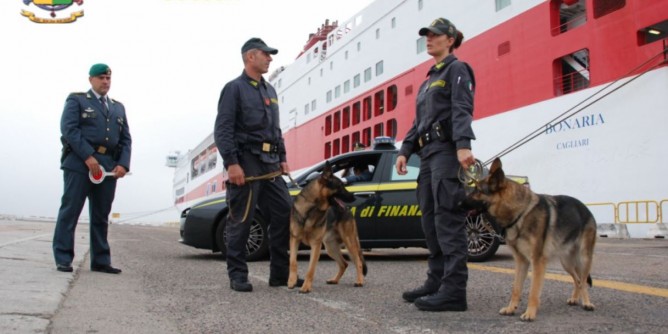 Eroina: arrestato <i>ovulatore</i> a Porto Torres