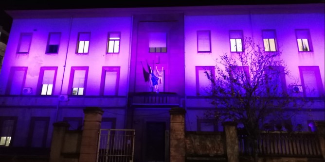 Giornata mondiale <i>prematurità</i>: Aou Sassari si colora di viola