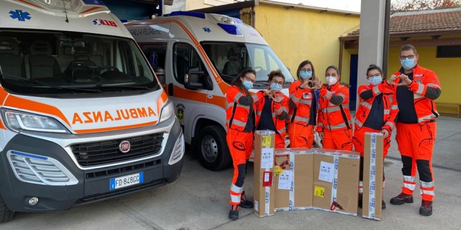 Due bilance pesa-neonati per Neonatologia e Tin
