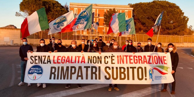 FdI e Gioventù nazionale: flash mob al Monastir