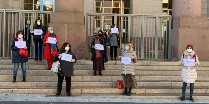 Sit-in per il femminicidio di <i>Zdenka</i>