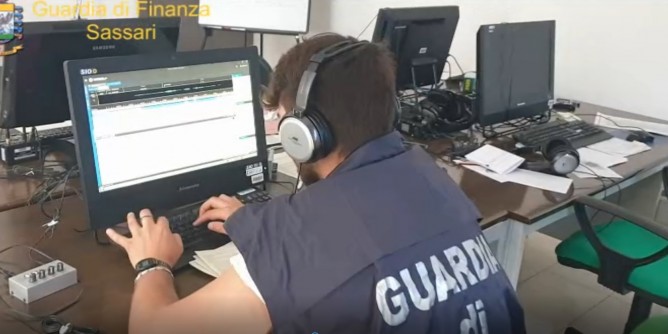 Bando <i>turbato</i>: scattano i rinvii a giudizio