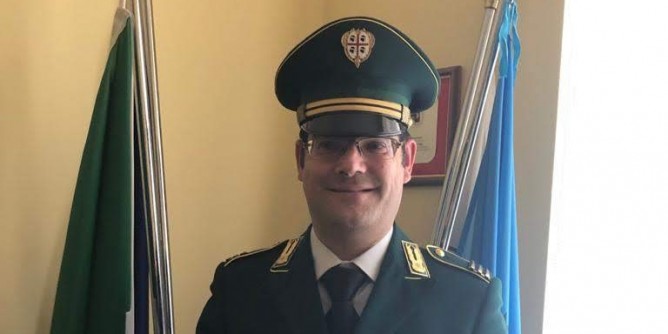 Foto <i>politica</i>: comandante Barracelli sospesa a Porto Torres