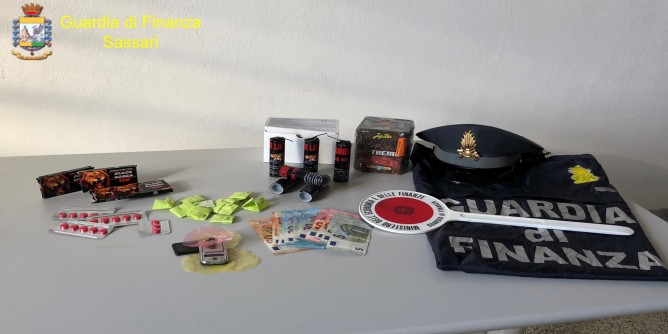 Ozieri: sequestrati droga e botti illegali