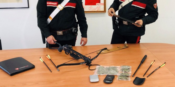 Chiusa in casa e picchiata: algherese arrestato
