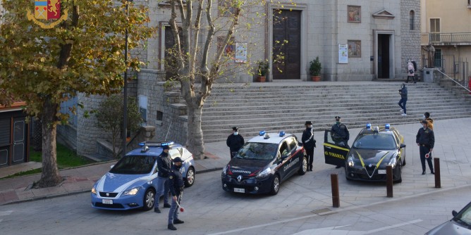 Controlli nel Nuorese: 13 sanzioni in due giorni