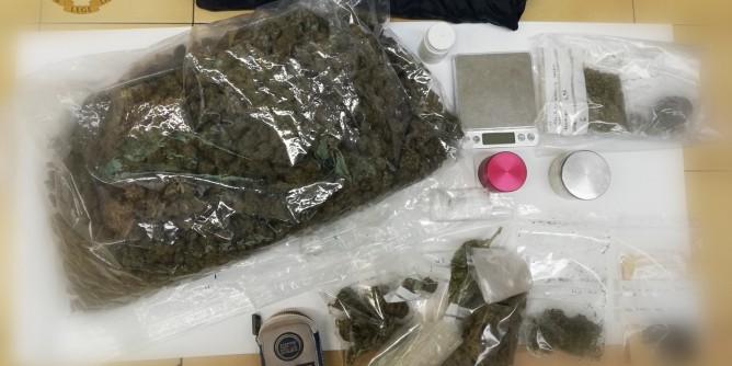 Più di un chilo di marijuana: 40enne in manette