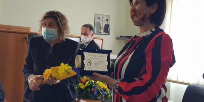 Giornata della donna: premiate le sanitarie di Oristano
