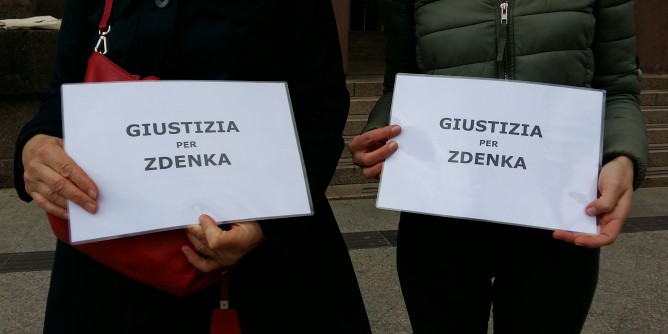 <i>Sit-in</i> per il femminicidio Zdenka Krejcikova