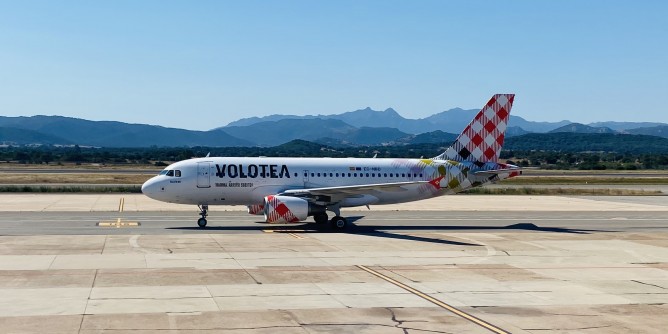 Volotea: nuova base estiva a Olbia