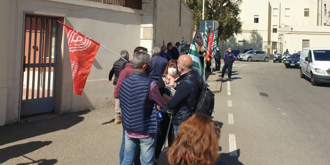 Sciopero logistica: presidio nel porto di Cagliari